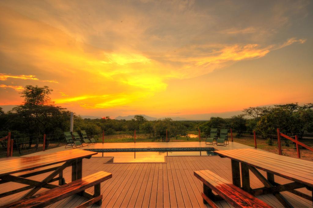 Cheetah Paw Eco Lodge Guernsey Nature Reserve Bagian luar foto
