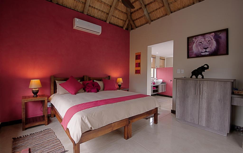 Cheetah Paw Eco Lodge Guernsey Nature Reserve Bagian luar foto